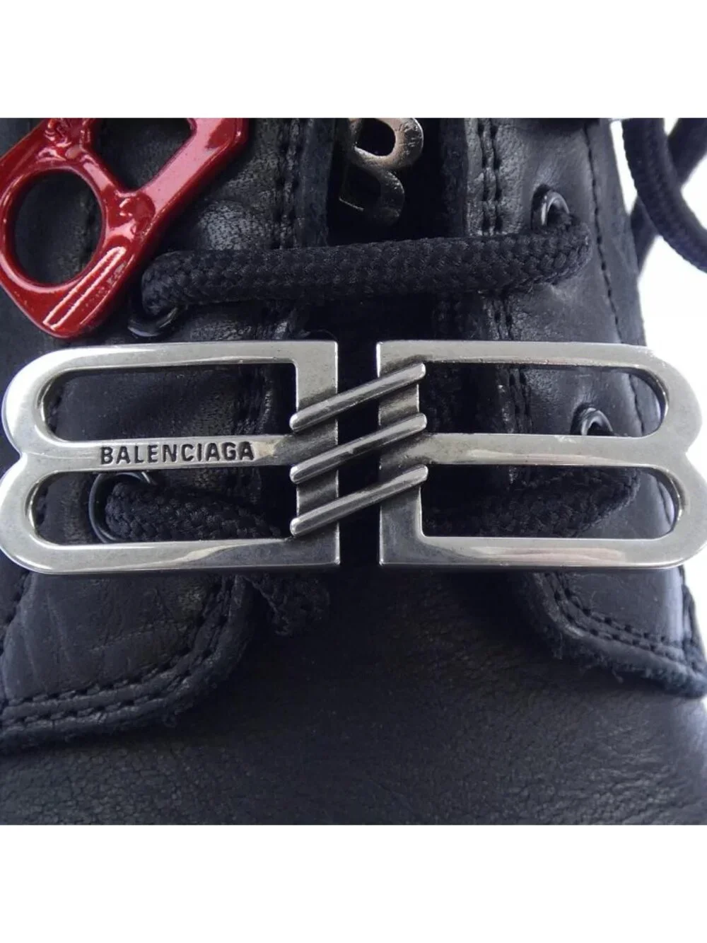 Balenciaga brand 859611